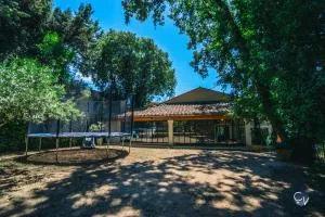 Villa spacieuse, grande piscine et jardin - Vallabrix