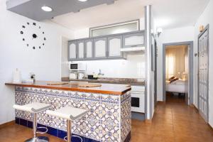 Home2Book Radiant Apt, Pool & Terrace Las Américas