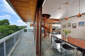 Outstanding Athens Apartment Karyatis Luxury Maisonette 3 Bedrooms