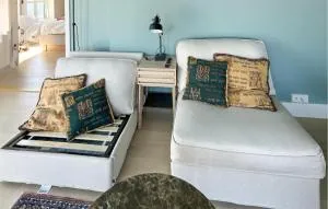 Awesome Apartment In Staubø With Wifi - Staubø