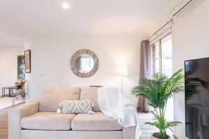 Retreat with Panoramic Hills View