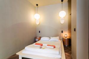 LE BOUDOIR AP4417 By Riviera Holiday Homes