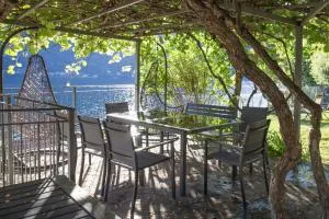 Il giardino sul lago - Nesso