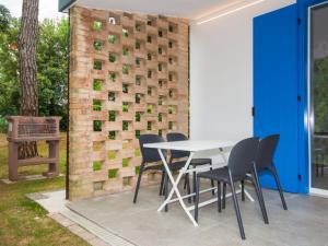 Holiday Home Tiny House-2 by Interhome