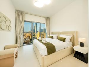 Stunning Two Bedroom Apartment with Private Balcony & Burj Khalifa by Luxury Space