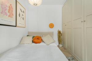 Kolorowe Studio obok Areny w Gdańsku by Rent like home