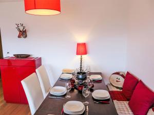 Apartment Les Arolles B12 by Interhome