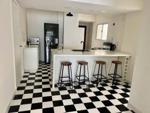 Semipiso en Recoleta-Callao entre Posadas y Alvear