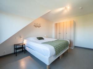 Apartment Le Coeur du Coq duplex by Interhome