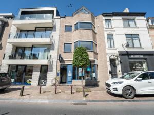 Apartment Le Coeur du Coq duplex by Interhome