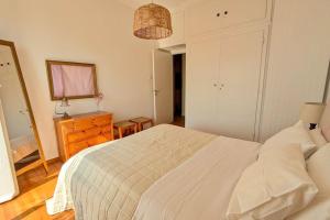 Unique cozy apartment-Athenian modernism