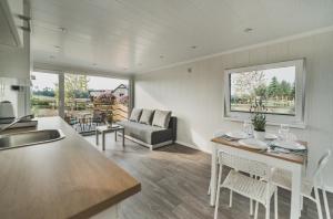 Lawendowy Zakątek 3 domek z balią