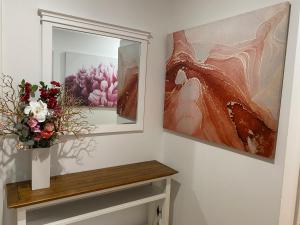 Beautiful 3 Bedrooms BNB between Airport and Sea