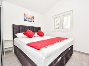 Apartment Zubčić-1 by Interhome