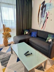 Appartements Superbe T5 10p 4chs Metro Tramway terrasse parking - visite en video sur YouTube 54OTKQvzlwA : photos des chambres