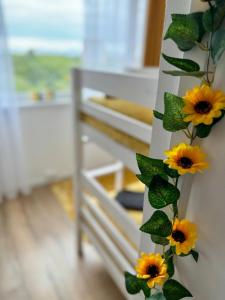 Appartements Superbe T5 10p 4chs Metro Tramway terrasse parking - visite en video sur YouTube 54OTKQvzlwA : photos des chambres