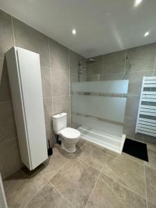 Villas Villa Monbazillac, vue exceptionnelle, piscine, jacuzzi 10-12 pax : photos des chambres
