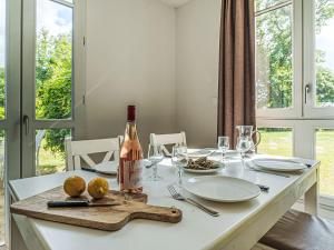 Apartment Le Château de Kergonano-23 by Interhome