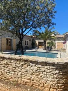 Maison en pierre - Grillon