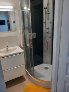 T2 rdc calme, ensoleillé et fleurie