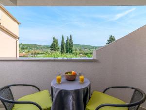 Apartment Thalia by Interhome