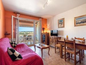 Apartment Les myrtilles-2 by Interhome