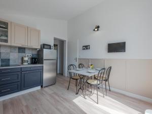 Apartment Pines Mansion-2 by Interhome