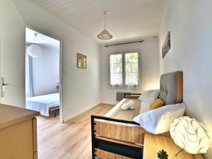 Holiday Home Les Cariatides 2 by Interhome