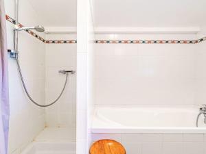 Maisons de vacances Holiday Home Hegoasea by Interhome : photos des chambres
