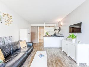 Apartment Les Marines-10 by Interhome
