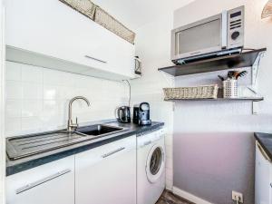 Apartment Les Marines-10 by Interhome