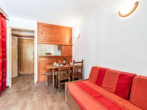 Studio Rond Point des Pistes - Val Claret-22 by Interhome