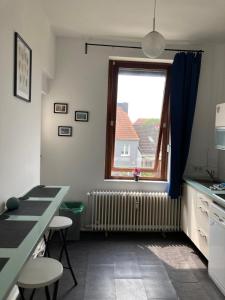 Große Handwerkerwohnung in Walle