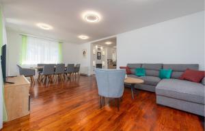 3 Bedroom Awesome Home In Debelo Brdo