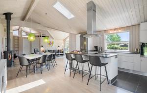 Beautiful Home In Hemmet With Kitchen