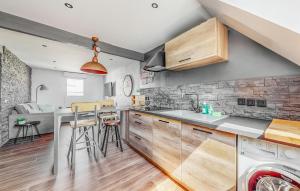 Appartements Lovely Apartment In Wimereux With Wifi : photos des chambres