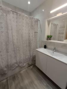 The Twins Apartment 2