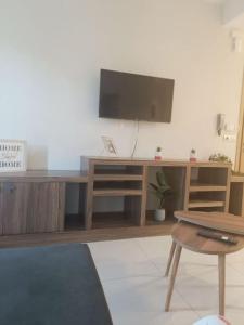 The Twins Apartment 2