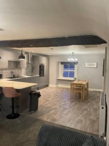 Cosy Apartment above Village Pub