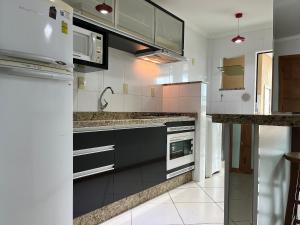 B956 - Apartamento 2 quartos p6 pessoas em Bombas