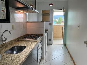B956 - Apartamento 2 quartos p6 pessoas em Bombas