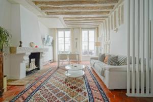 2 BR with the Best Location of Paris in 2nd Arr