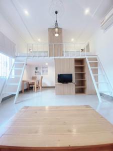 Halo Serviced Apartment