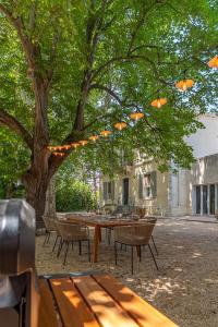 Villas Villa entre Arles et les Alpilles avec piscine : photos des chambres