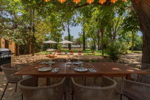 Villas Villa entre Arles et les Alpilles avec piscine : photos des chambres