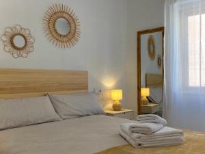 Bonjour Cathedrale by ARoom VUT-LE-1187