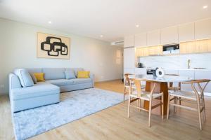 Brand New Luxurious Ap T2 - Amazing View- with garage