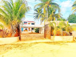 Casa Saltwater Cowboy En La Playa - Beachfront Property