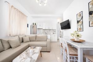 Turtle Cove Cottage, Beachfront