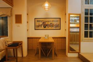 Vintage House in Central of Old Quarter 2 Bedrooms with Healing Vibe